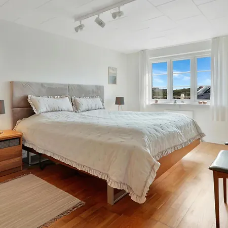 Nyrenoveret Kun 250 M Fra Vesterhavet Sj515